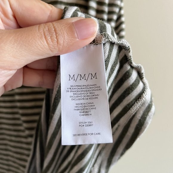 CAbi Womens Size M Surf Tank Top Striped Sleeveless V Neck Tunic Top Green Cream - Picture 3 of 4